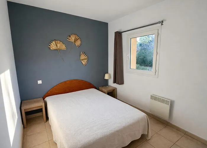 4 Personnes - Solea 137 - Vue Serra-di-Ferro (Corsica)